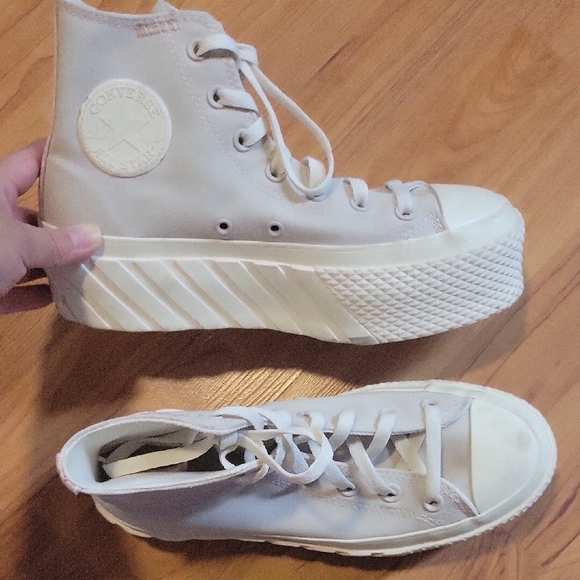 Converse Cream Platform High-Top Sneakers - Picture 5 of 5